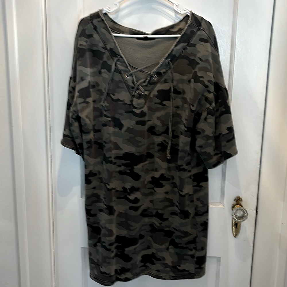 Camo pattern sweatshirt dress
